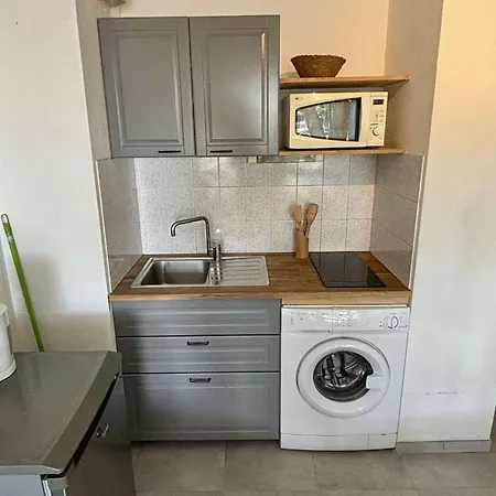 Studio/cabine- Sur Ar070-0202 *